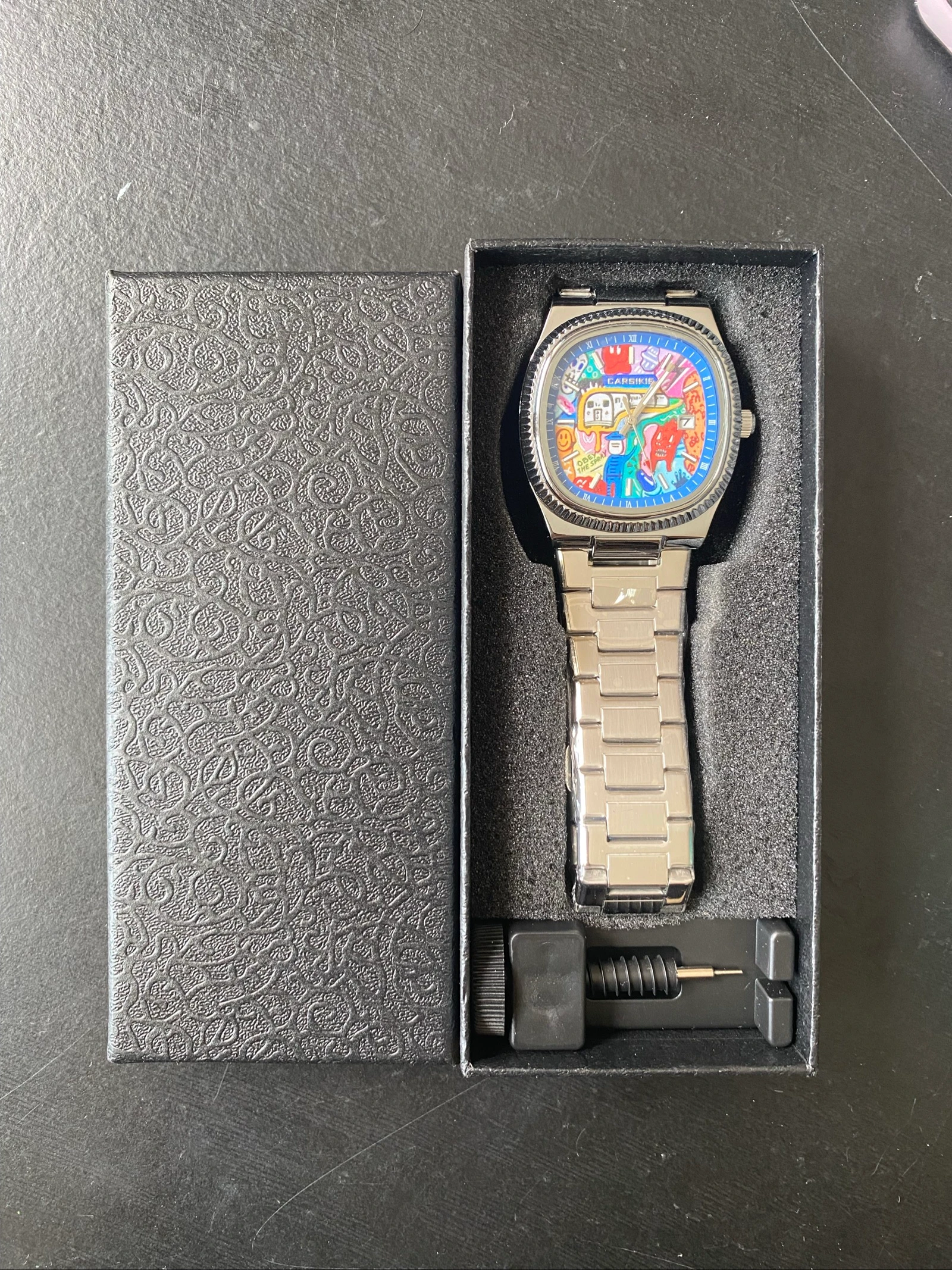 Très belle montre Carsikie neuve